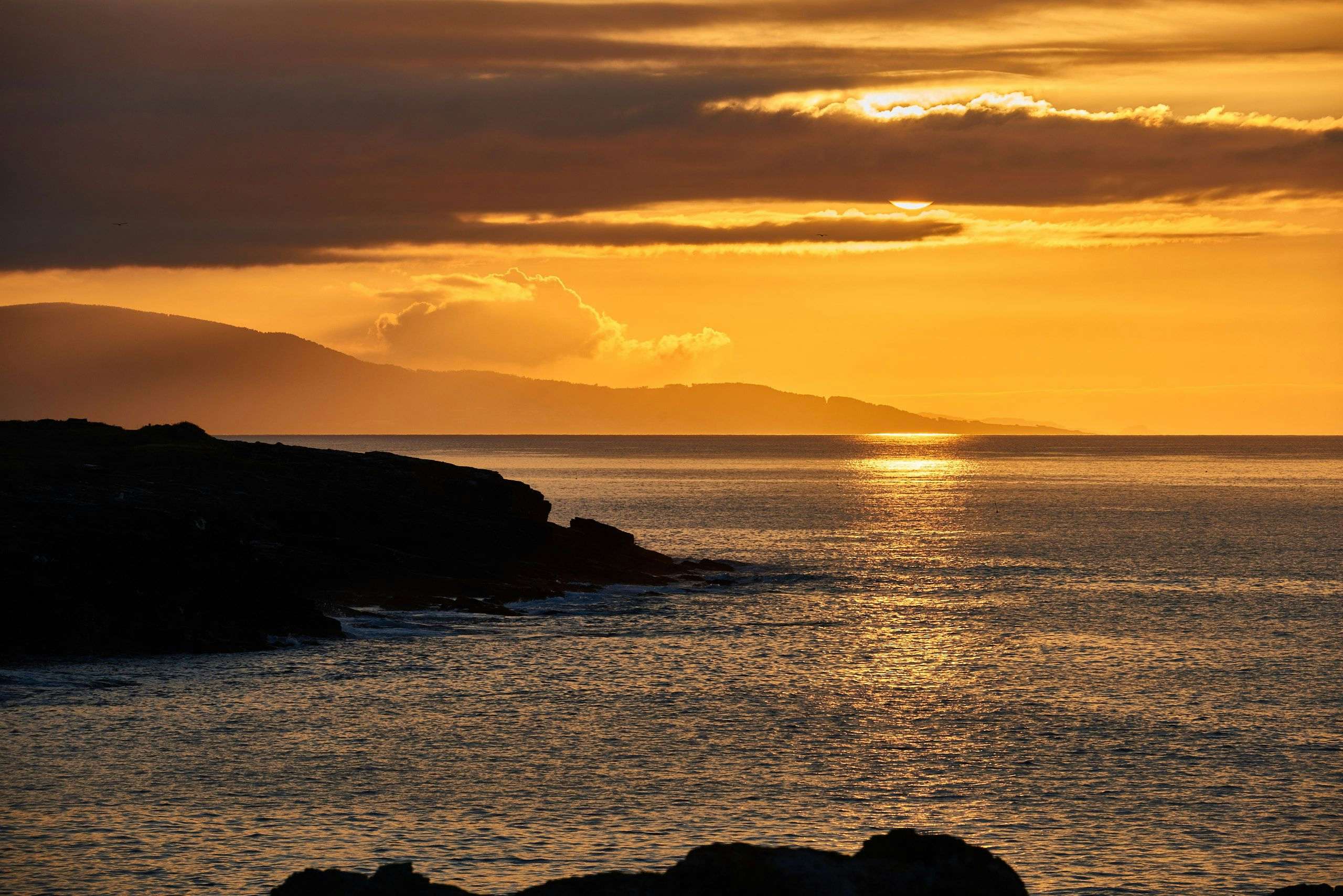 Sunset over Renlo in Galicia. Photography by Xavier Wendling.