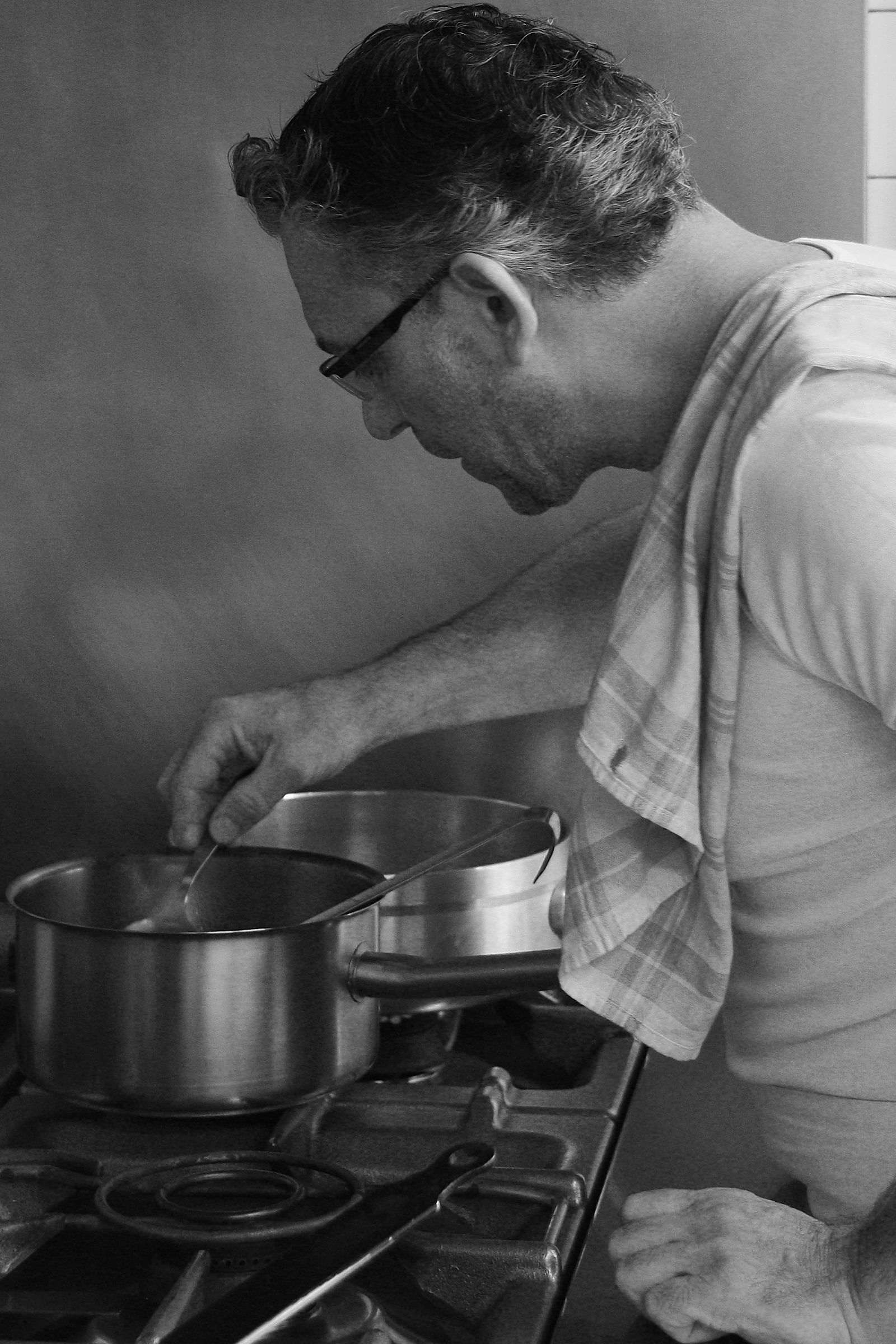 Pasquale Ricciardi à ses fourneaux, restaurant Le Cinecittà, Grenoble